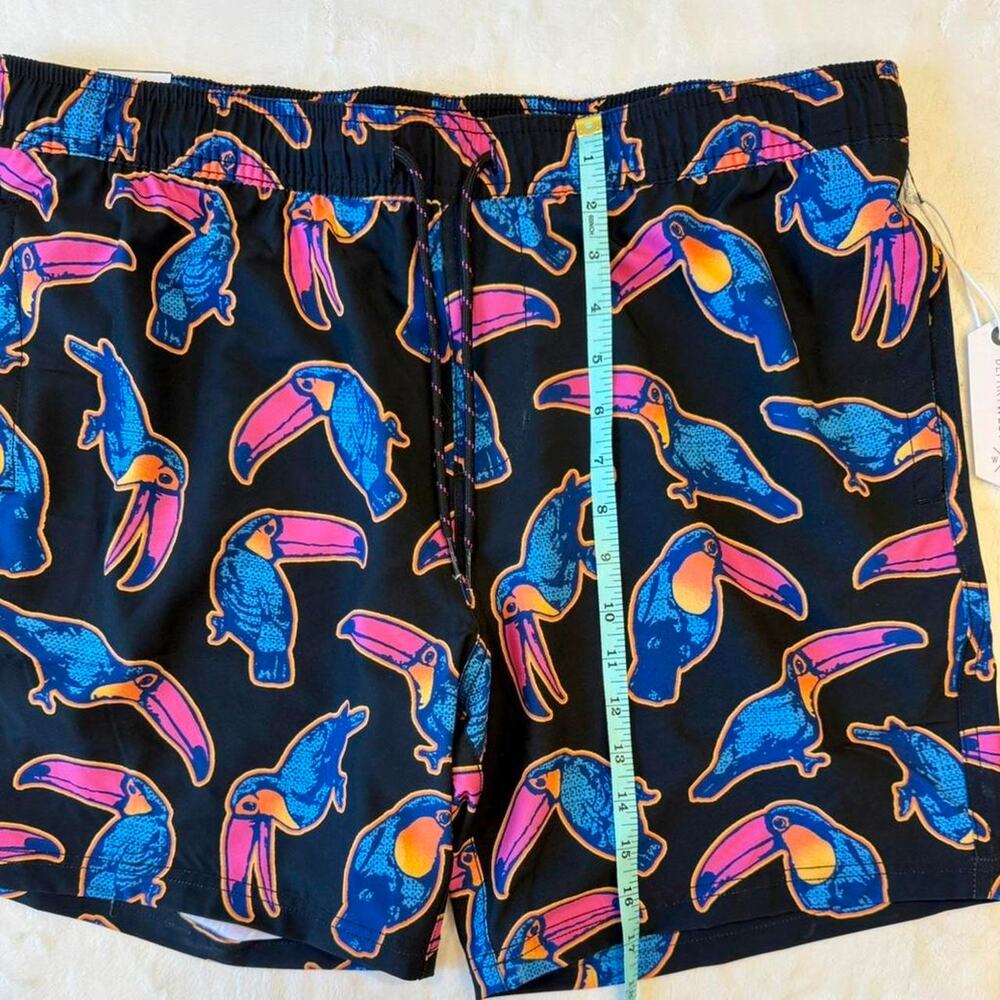 NWT Buckle Men's 7" Swim Shorts Size XL - Picture 3 of 6